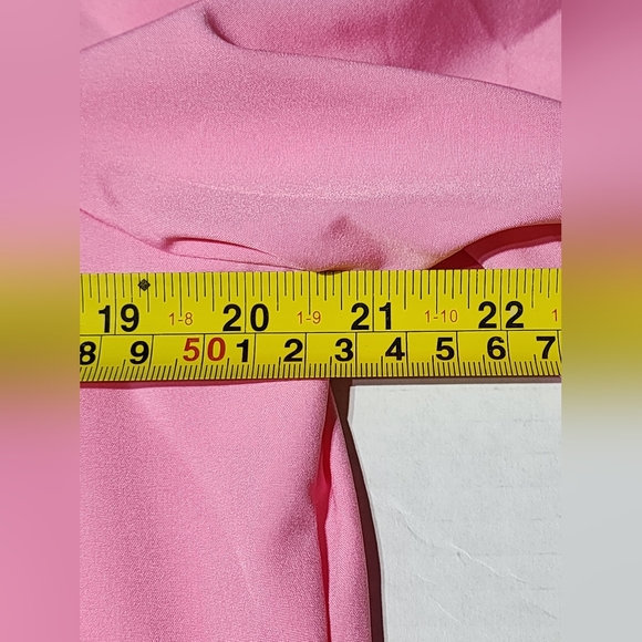 So chic boutique Button-Front Long-Sleeve Silk Blouse - Picture 11 of 15